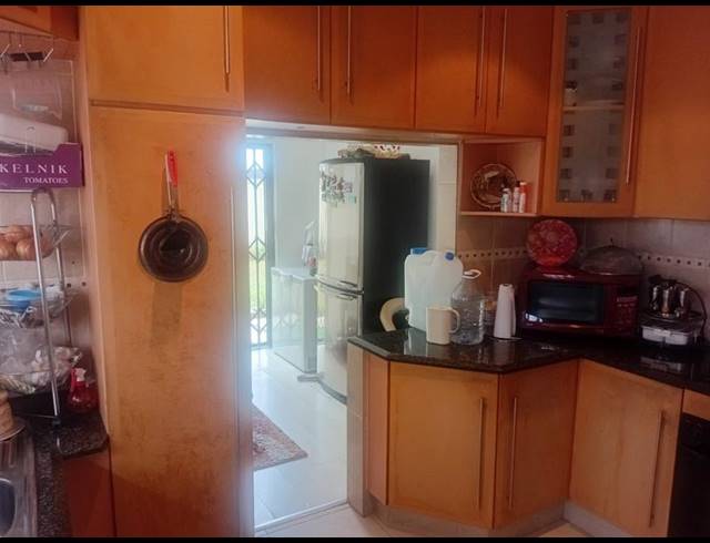 4 BEDROOM HOUSE FOR SALE IN PARLOCK